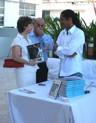 Celebrity chef Govind Armstrong of Table 8 signed copies of his book entitled Small Bites, Big Nights during an August 28 event at the Crown in Miami Beach.