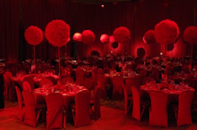 Red feather centrepieces