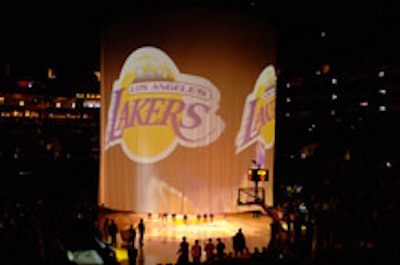The Lakers ' video screen in the round