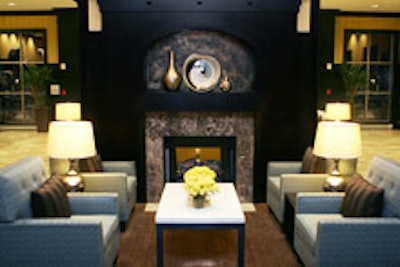 The lobby of the Sheraton Chicago Northbrook Hotel