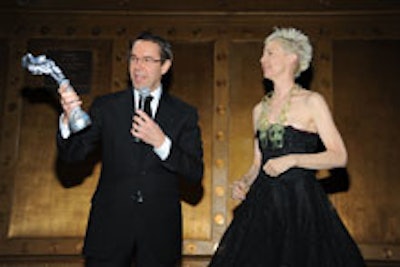 Honoree Jeff Koons with host Karole Armitage