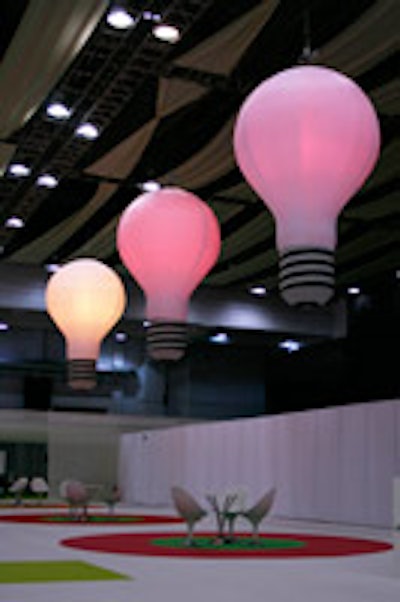 Blowupthings ' new light bulb-shaped illuminated sculpture