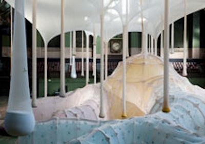 Ernesto Neto's 'anthropodino ' installation