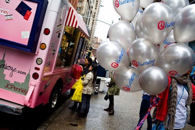Branded balloons at the Olsenboye truck