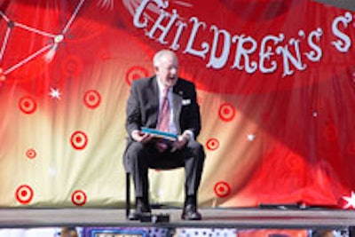 Las Vegas Mayor Oscar Goodman reading aloud at the Target festival