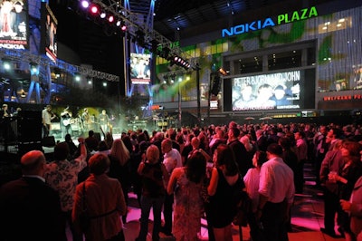 Breeder’s Cup, concert on Nokia Plaza