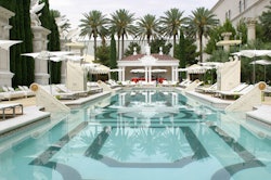 Divine daylife at Caesars' Garden of the Gods pool: Travel Weekly