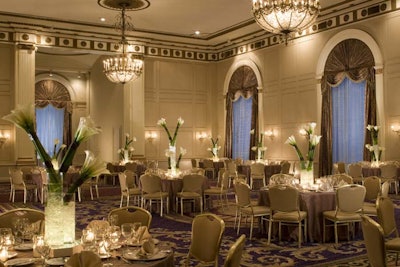 Ideal for meeting and banquet events in New York City, The Roosevelt Hotel's twenty-three function rooms easily accommodate 10 to 850 people.