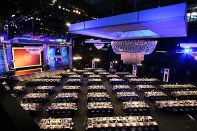 SAG Awards 2011 – LED Regal Chandeliers