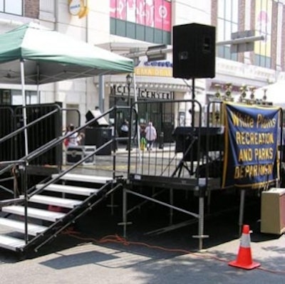 We’ll get you above the crowd. Stages in all sizes.
