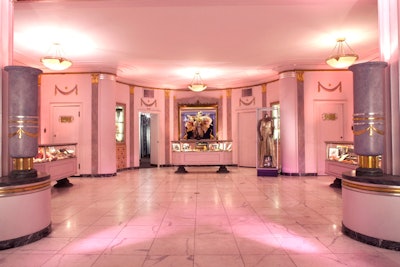 Grand Salon Lobby (Dale Berman)