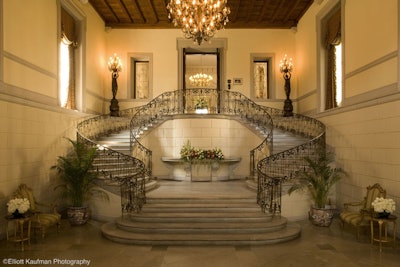 Grand staircase (Elliott Kaufman)