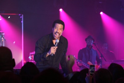 Concert Productions- Lionel Richie