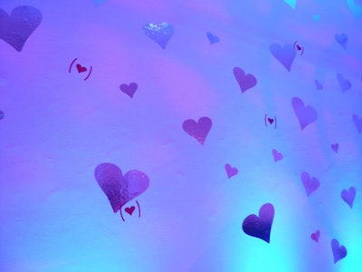 Hearts appeared as decorative touches on installations.