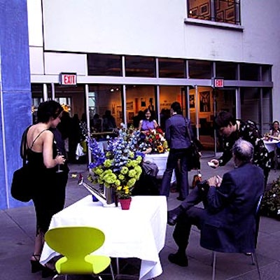 Most of the guests gathered to enjoy the perfect spring evening on Volvo Hall's lovely outdoor patio.
