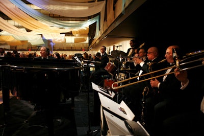 Musical entertainment included brass fanfare that signaled the start of dinner.