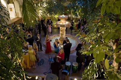 The building's atrium held a predinner V.I.P. reception.