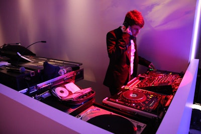 DJ Sean Dak spun tunes before Crow took the stage.