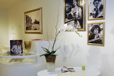The Hollywood-glamour theme carried over from the theater to the boutique, where photos of starlets lined the walls.