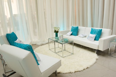 Heffernan Morgan designed an interactive lounge for birth-control pill Seasonique. Decorated in the brand's teal-and-white palette, the lounge was intended to provide a relaxing escape from the shopping mania.