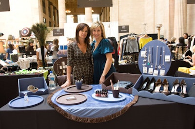 While they shopped, guests took advantage of complimentary services (like manicures) that vendors offered throughout Union Station.