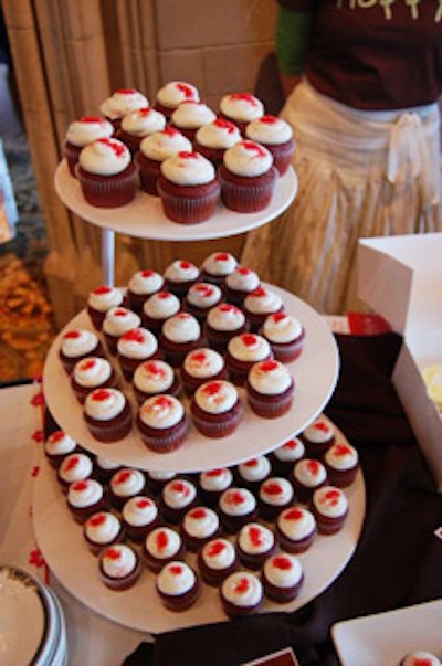 At the event, Swirlz Cupcakes owner Margot Chapman (who has celiac disease) unveiled mini gluten-free red velvet cupcakes.
