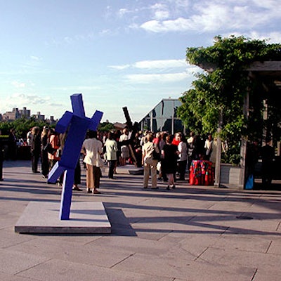 E1101sho 01 0607 Copeatthemet 3 320