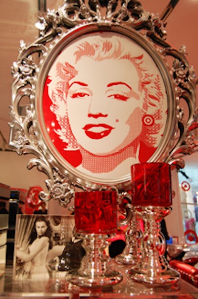 Portraits of celebrities like Marilyn Monroe were done entirely in red and white, with bull's-eyes in unexpected places.