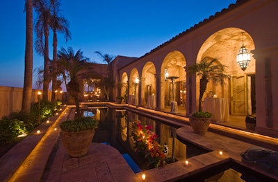 Seven arches surround the pool.
