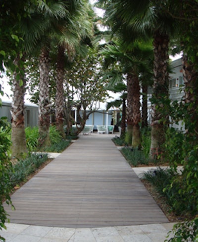 Patio and Garden of The Standard Hotel