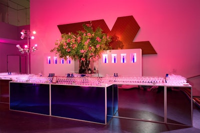 Several mirrored bars served signature drinks inspired by the film's characters. The after-party's color scheme included blue, in honor of event sponsor Skyy Vodka.