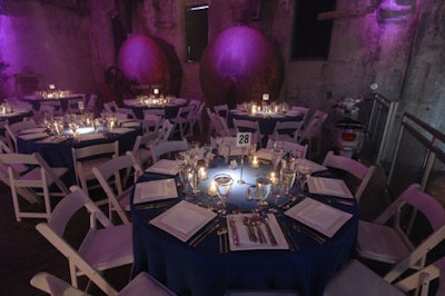 Dragos Productions decorated the space in blue and white—the colours of the Greek flag.