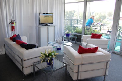 The Chevron chalet included a lounge area with Le Corbusier-style white leather seating from Syzygy.