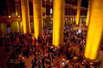 The 1,000-plus person crowd filled the atrium of the National Building Museum.