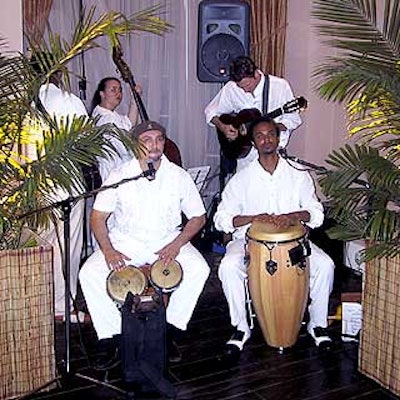A salsa band from Empire Entertainment played on the floor inspired by the Bahamas.