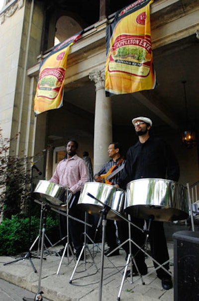 A steel pan band played during the cocktail reception.