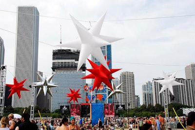 Art installations, such as giant inflatable stars strung from wires, could be found throughout Grant Park, giving Lollapalooza an avant-garde circus vibe.