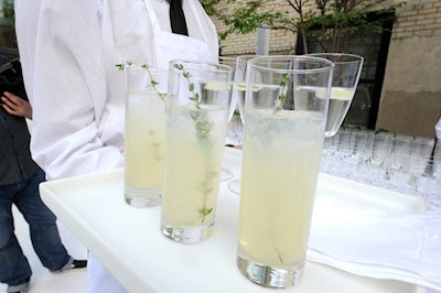 To round out the summertime feel of the event, caterwaiters passed a cocktail made with lemonade, vodka, tonic water, and a spring of thyme.