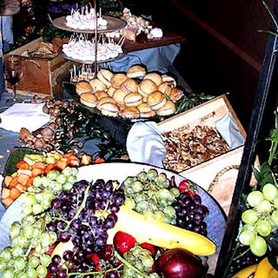 Great Performances offered a spread of breads, cheese, nuts, crudites and fresh fruit for the event.