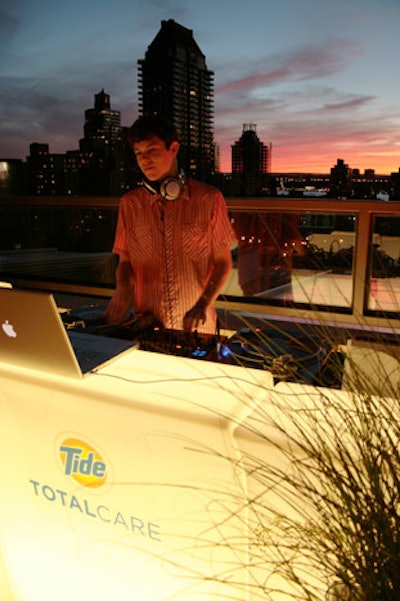 DJ Jesse Marco spun tunes from behind a Tide-branded booth.