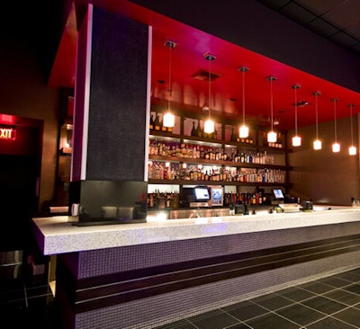A red-topped bar highlights Heat's modern look.