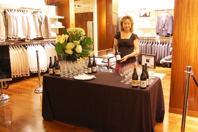 Servers offered Campari cocktails and Michele Chilarlo wines courtesy of the Lifford Wine Agency.