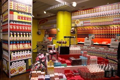 To give the illusion that the bodegas are more heavily stocked than they actually are, each wall and column is lined with a facade of fake Target brand products.