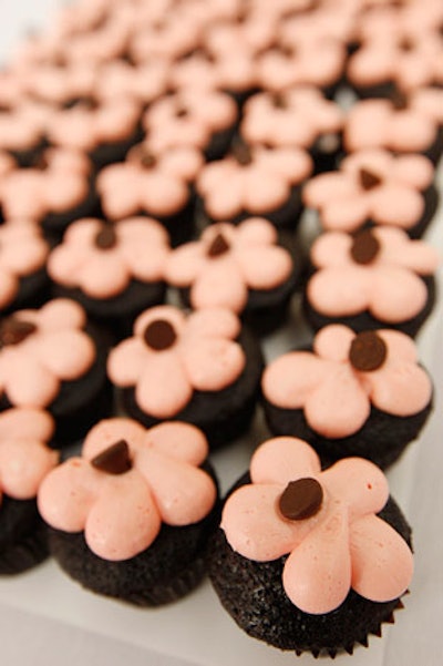 Each Sugar Bliss cupcake features the signature Bliss Bloom, a flower made of frosting.