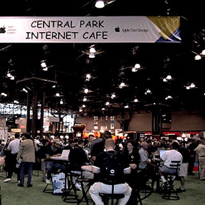 The Central Park Internet Cafe was a popular feature at MacWorld. It offered guests the chance to surf the Web on new iBooks while sipping beverages from a coffee stand.
