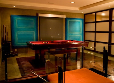 The property features a pool table for entertaining.