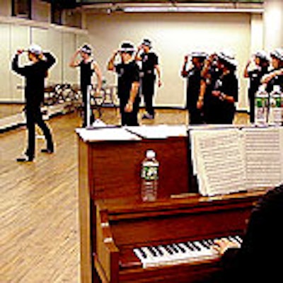 E1324disc 01 0813 Entertainment Broadwayyourway 1 152