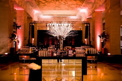 The ball's new layout allowed guests to see the stage from the bars.
