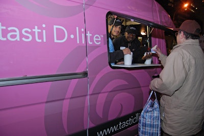 Some food establishments such as Starbucks and Tasti D-lite distributed snacks from vans parked in the street.