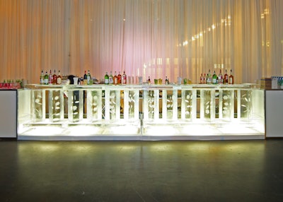 Iceculture created an ice bar for the cocktail reception.